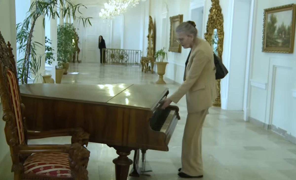 Dvorac Dragane Mirković