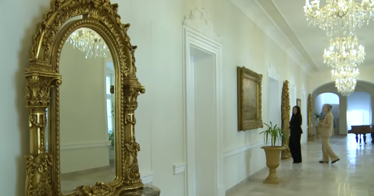 Dvorac Dragane Mirković