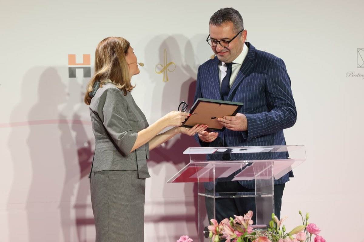 Ana Aleksić i doc. dr Milan Žegarac.JPG