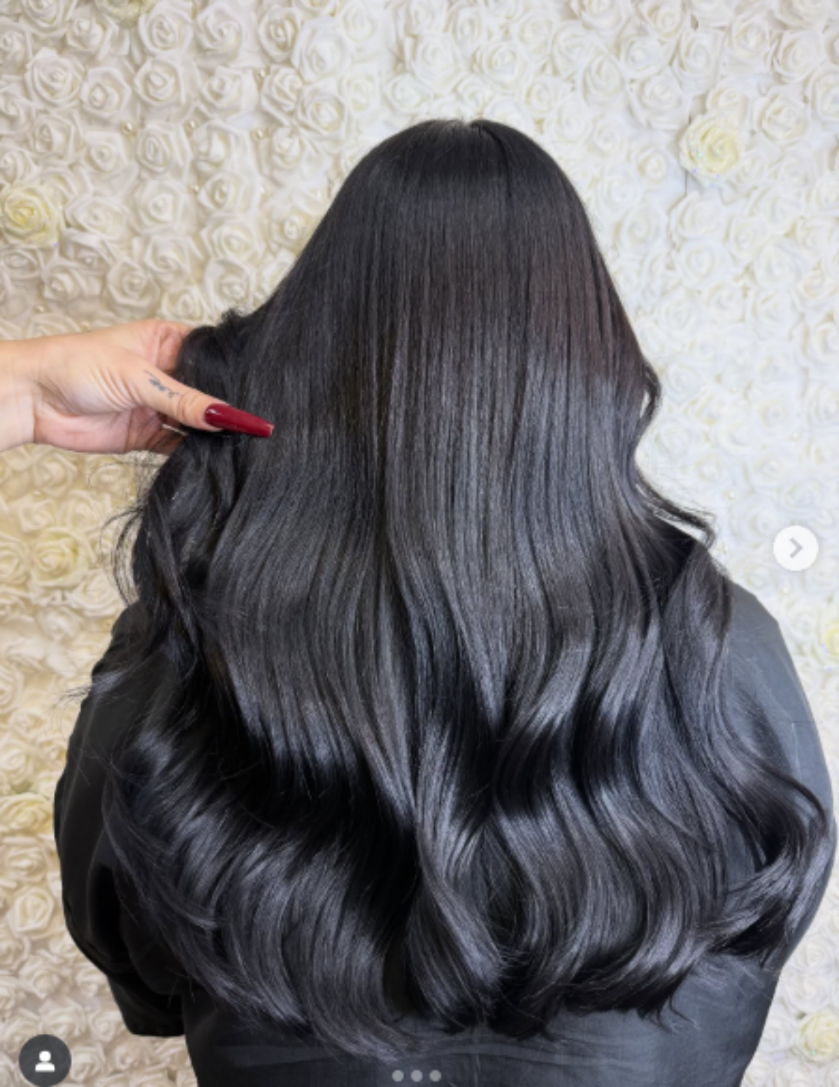 Saten crna boja kose