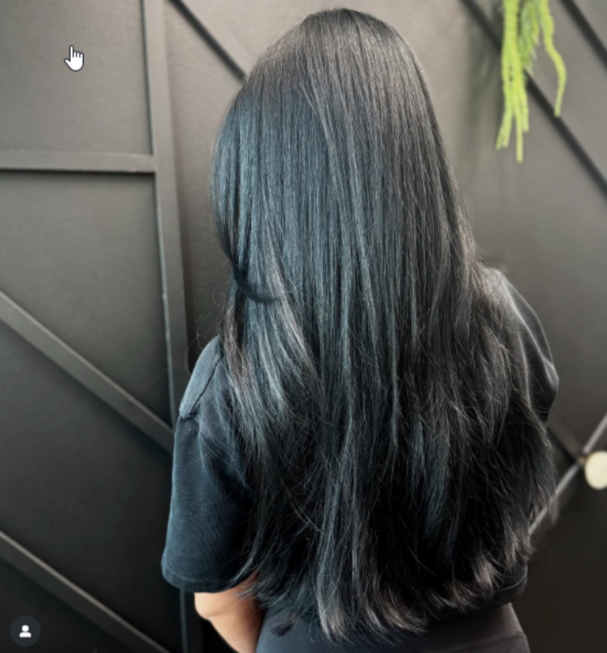 Saten crna boja kose