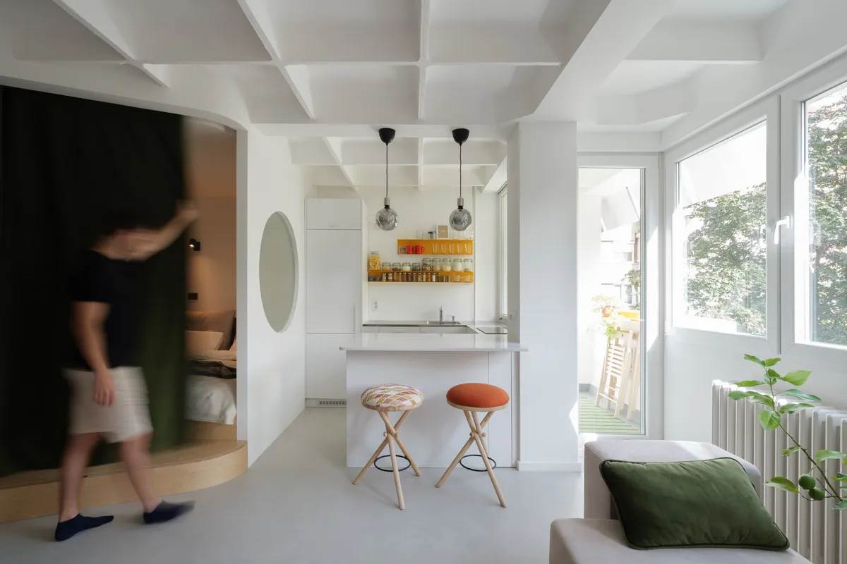 Mali stan u Novom Sadu Parazit Habitat