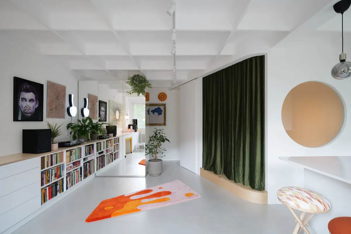 Mali stan u Novom Sadu Parazit Habitat