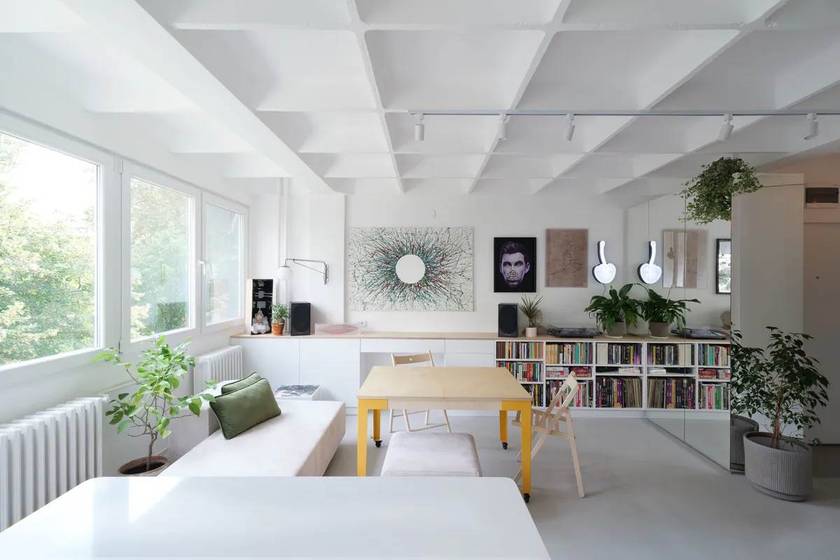 Mali stan u Novom Sadu Parazit Habitat