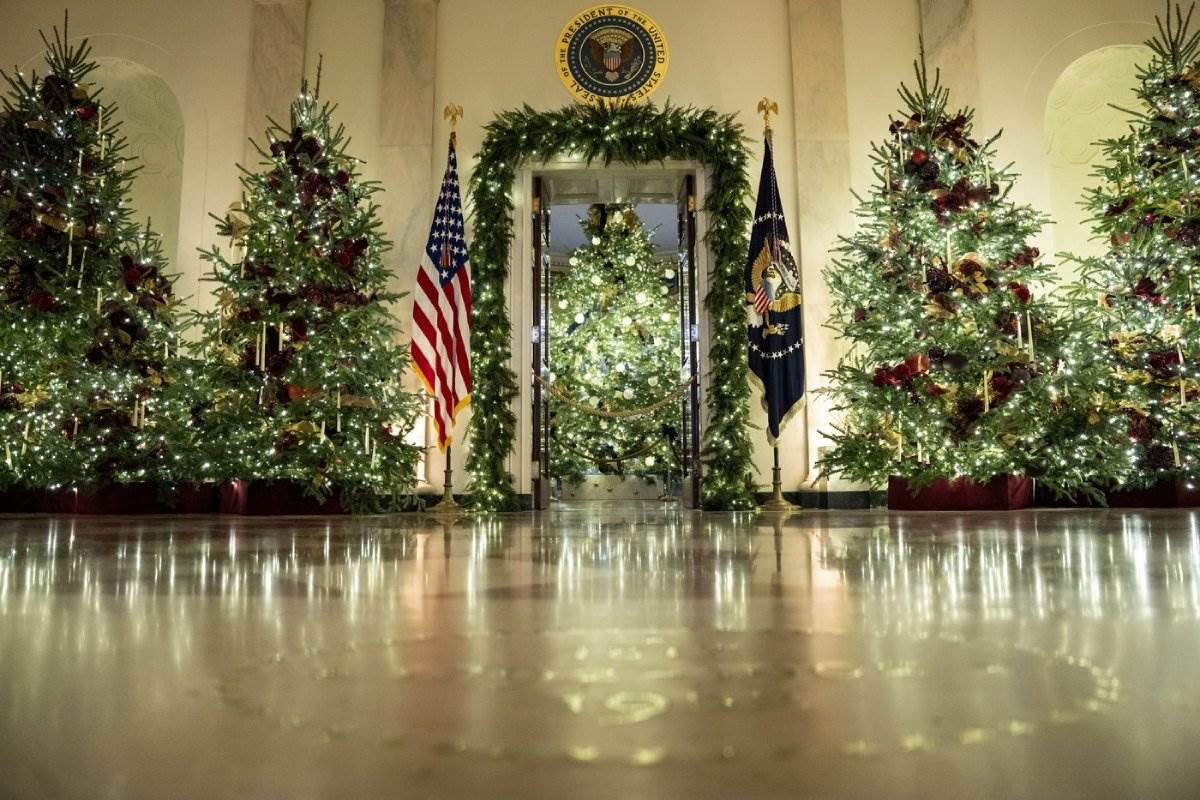Novogodišnja dekoracija u Beloj kući