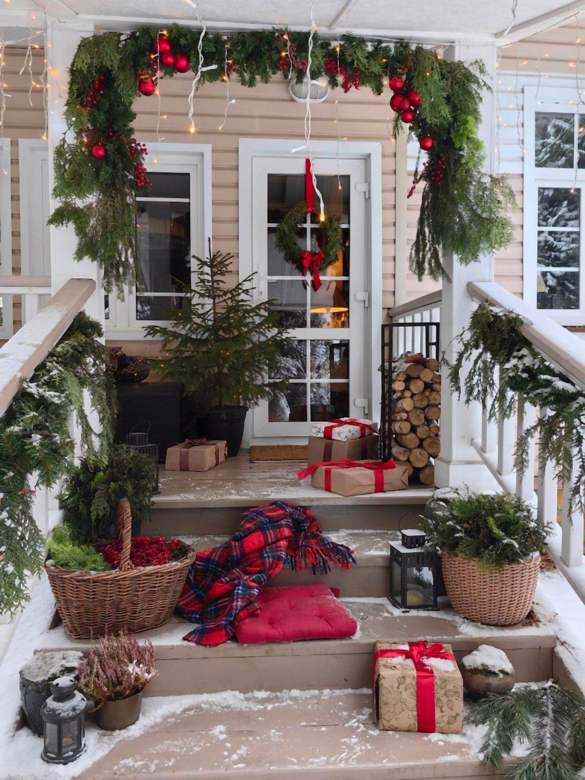 kako ukrasiti vrata i dvoriste za novu godinu 13.jpg