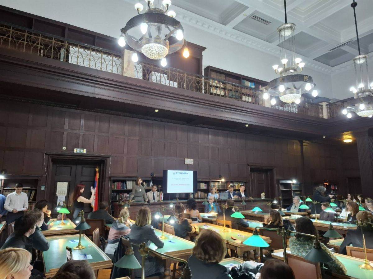 Vuka Jeremic upravnica.jpg