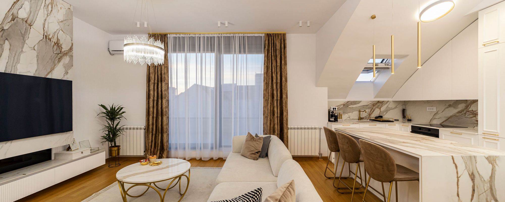 Luksuzan stan u potkrovlju