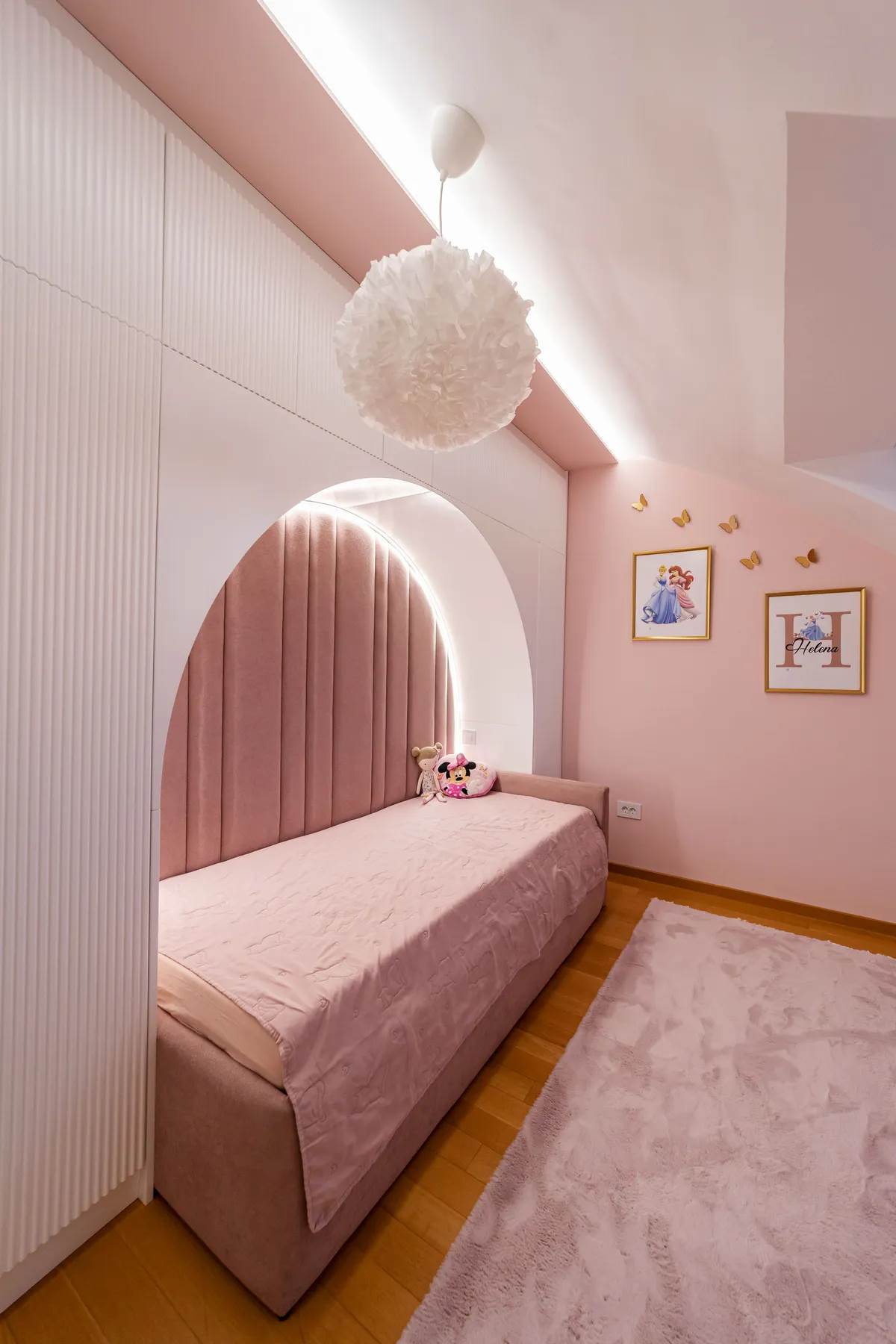 Luksuzan stan u potkrovlju