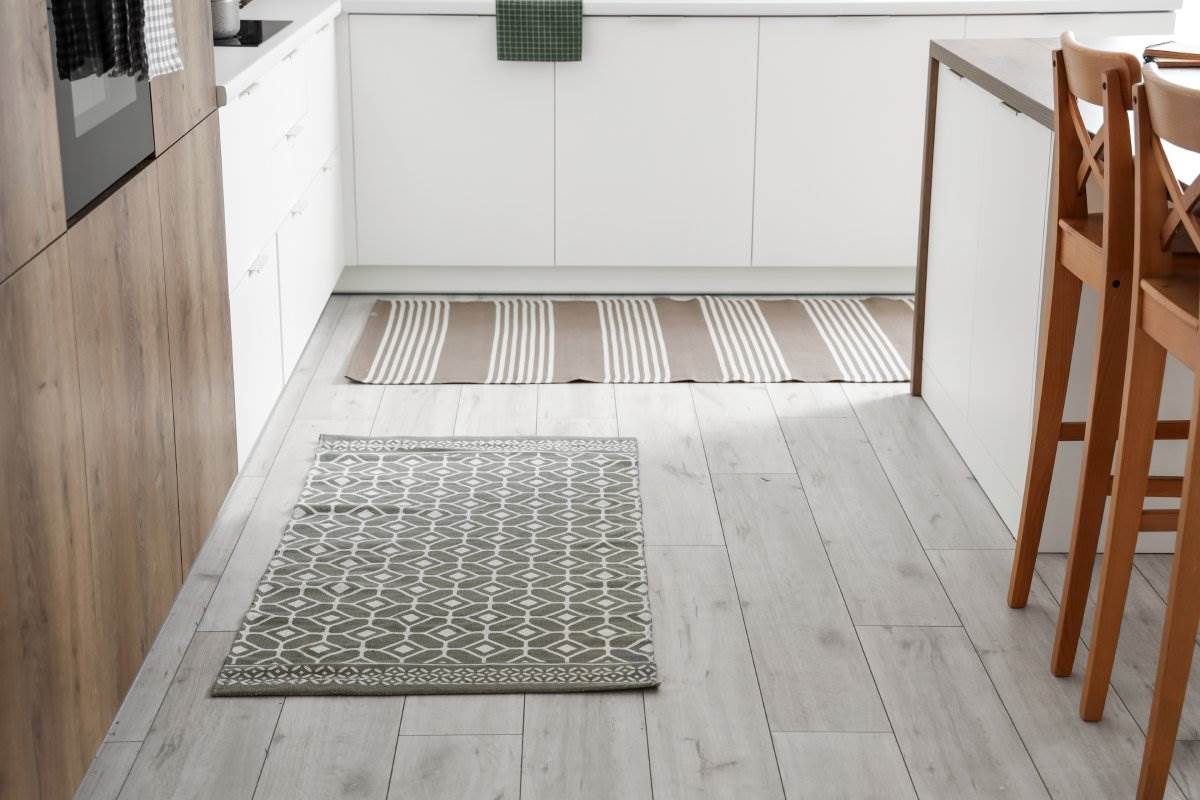 Svetlo drvo u kuhinji