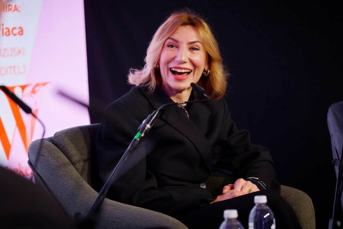 Daria Lorenci Flatz.jpg