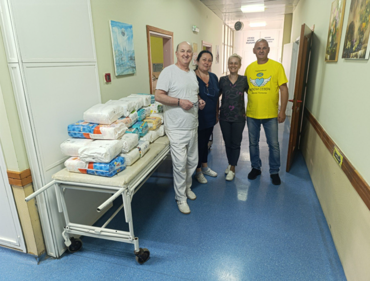 Anđeli Severa i Dejana Draškić sa sinom i ekipom