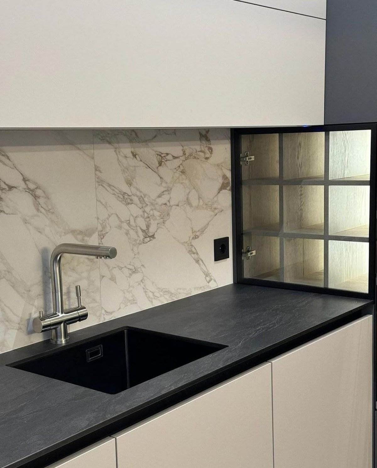 Zidni plastični paneli u kuhinji