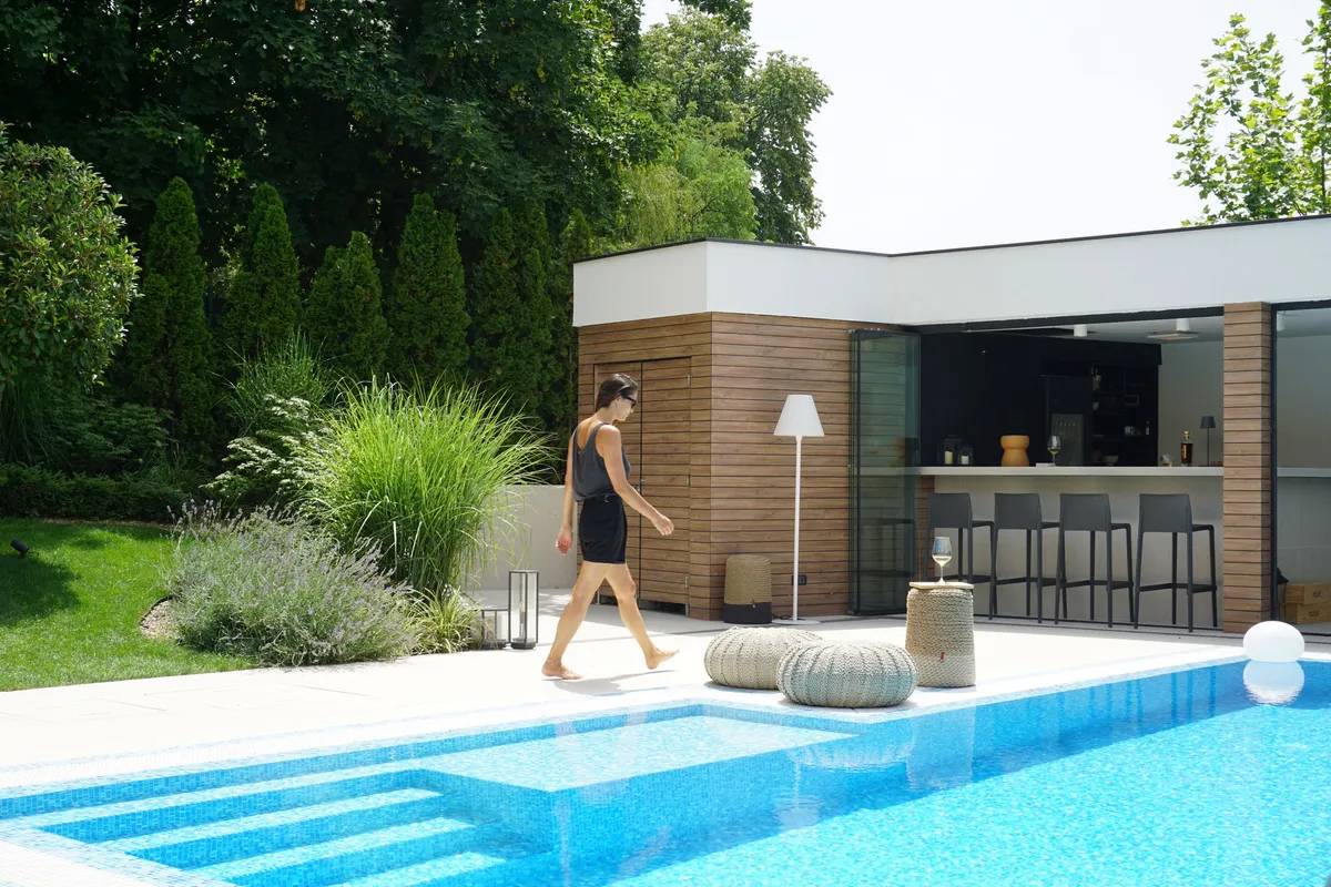 Dvorište od 580 kvadrata