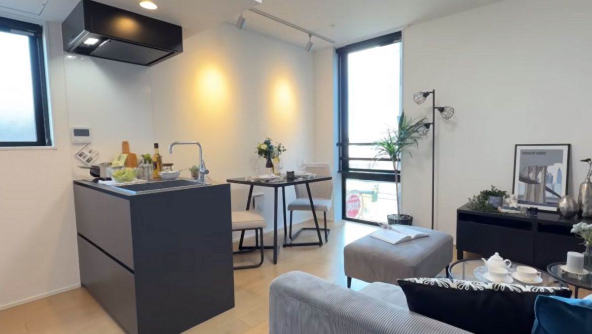 mali stan od 32 kvadrata sa spavacom sobom 12.jpg