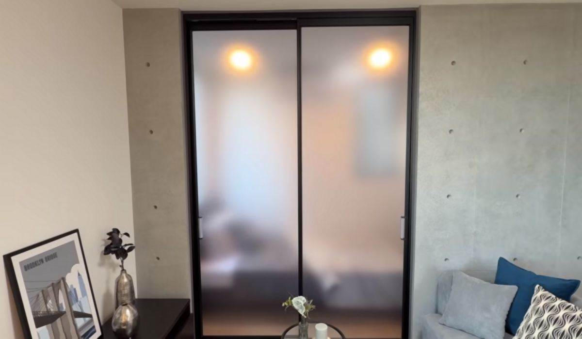 mali stan od 32 kvadrata sa spavacom sobom 16.jpg