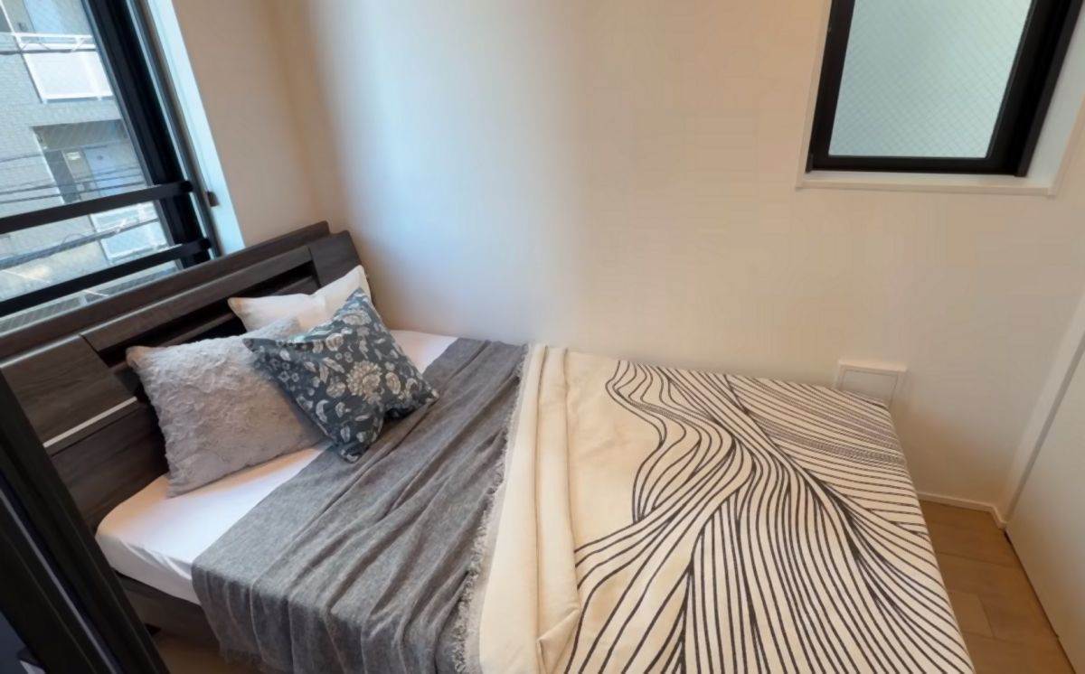 mali stan od 32 kvadrata sa spavacom sobom 18.jpg