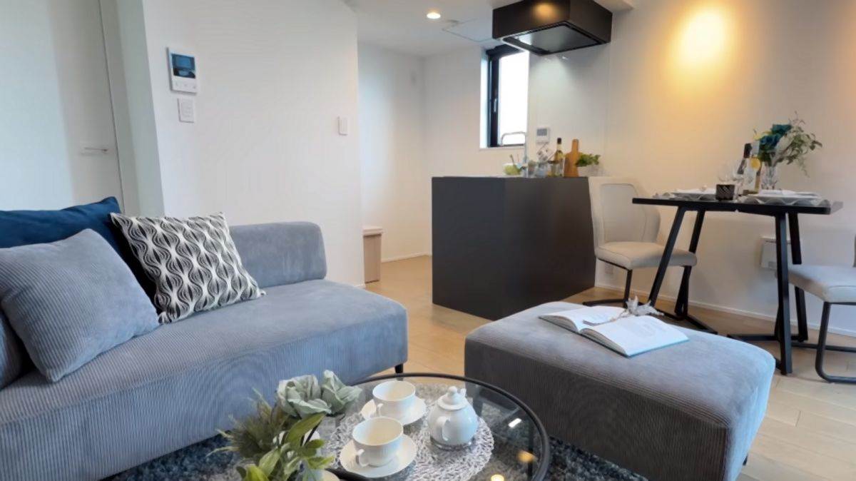 mali stan od 32 kvadrata sa spavacom sobom 06.jpg