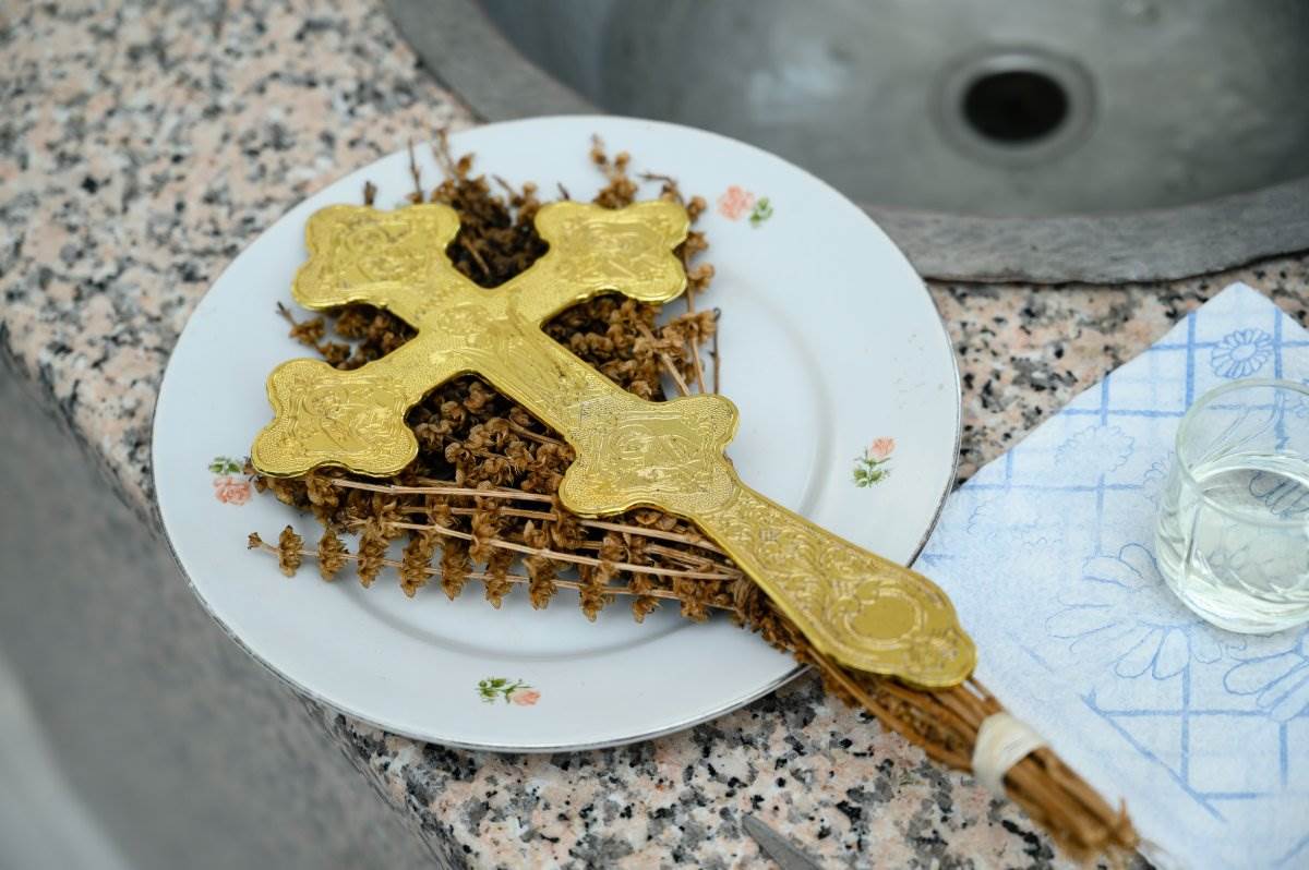 Bosiljak i krst