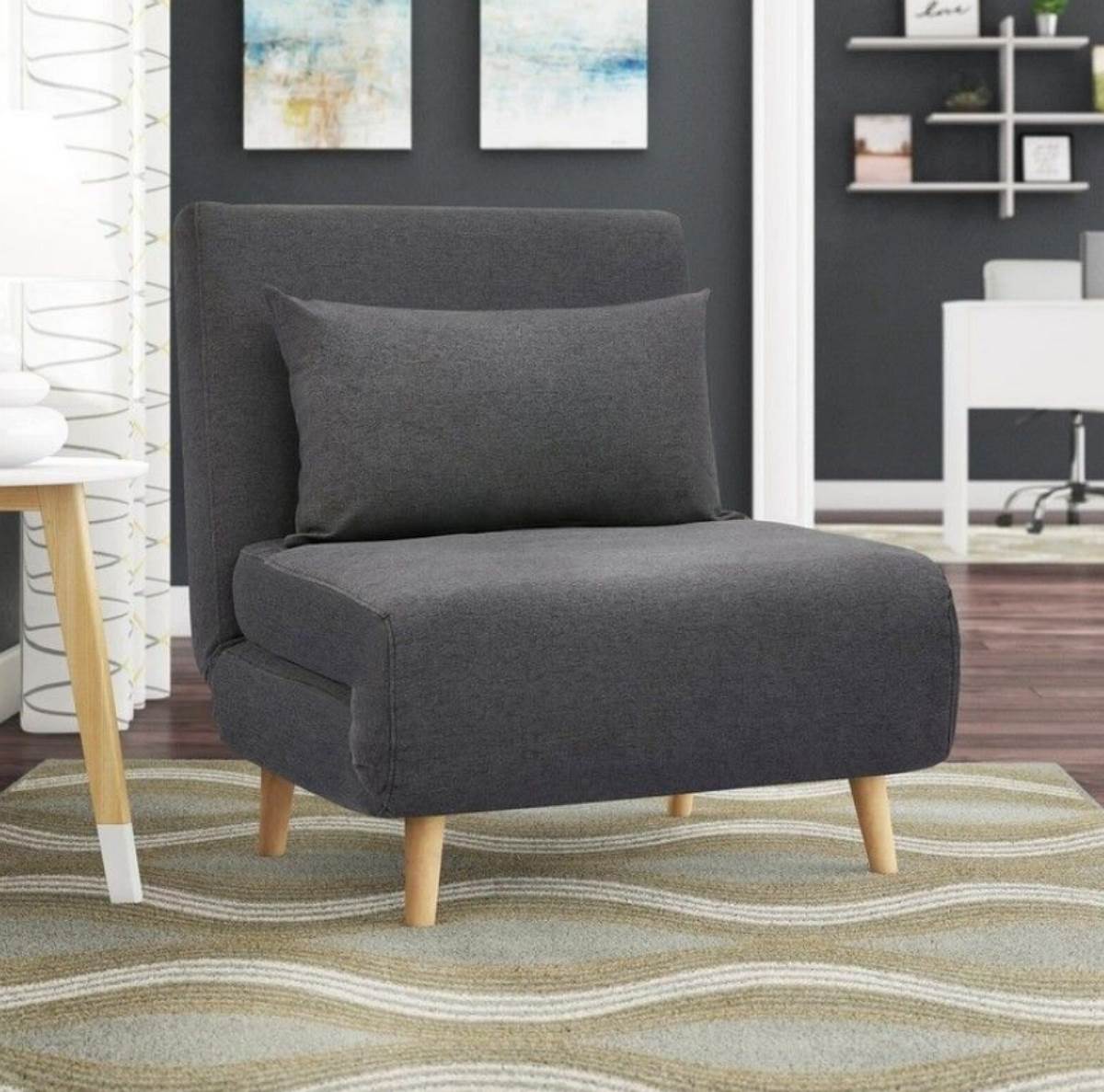 Fotelja na razvlačenje za goste u malom stanu Foter 2.jpg