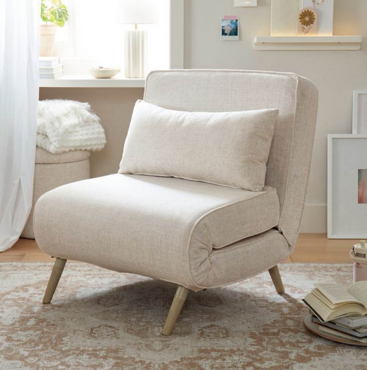 Fotelja na razvlačenje za goste u malom stanu 2 pbteen.jpg