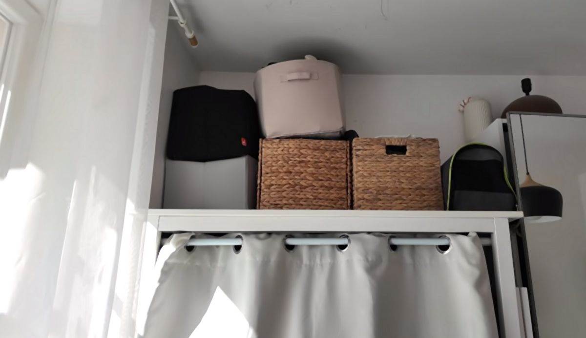 mali stan od 27 kvadrata sa ogledalima  06.jpg