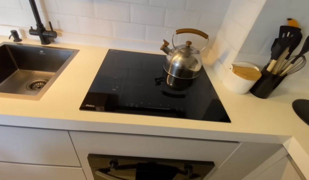 mali stan od 37 kvadrata sa dve spavace sobe 08.jpg