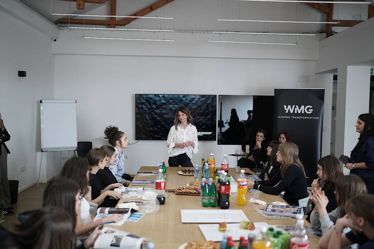 ucenice u poseti WMG 10.jpg