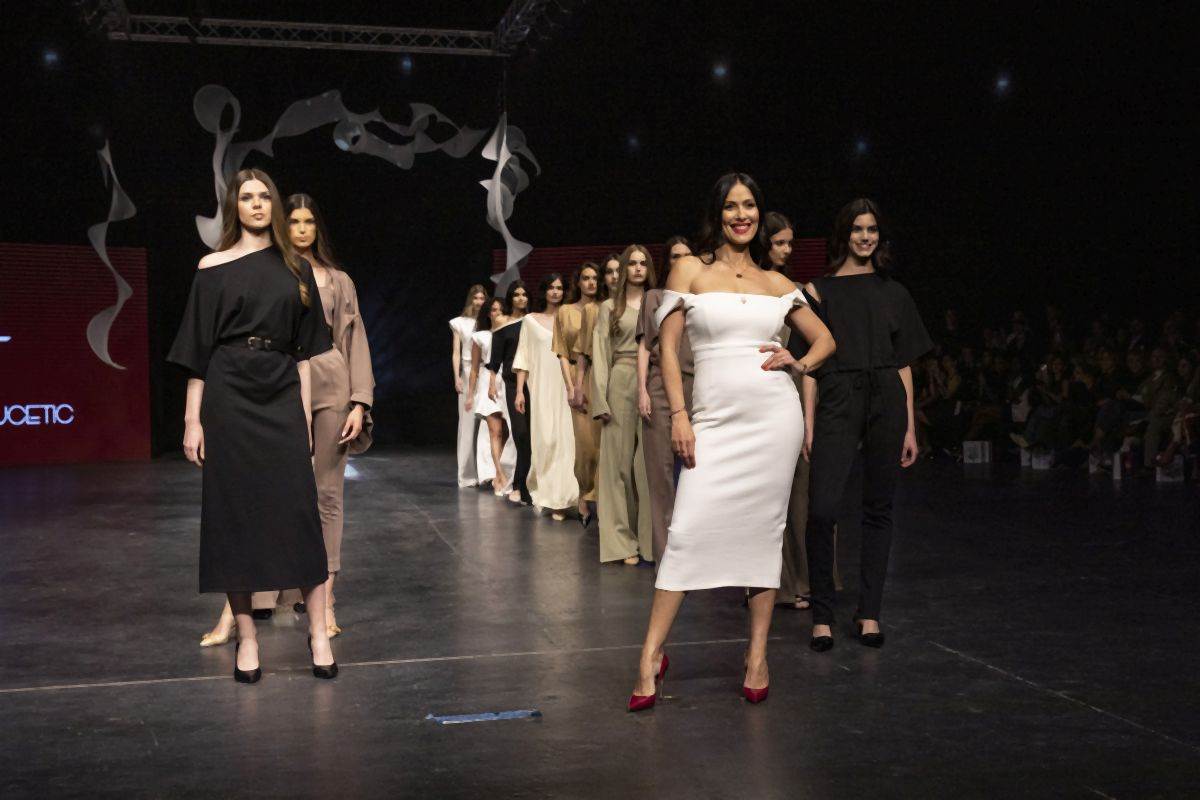 Treće veče 40 OTP Banka  Fashion Selection  04.jpg