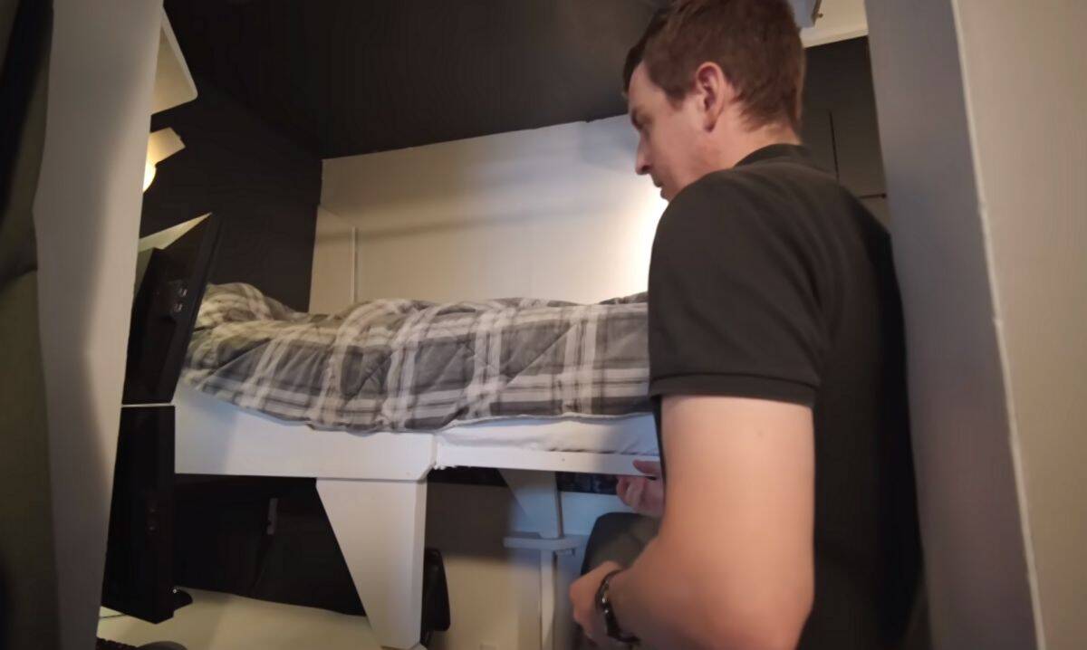 Zašto živim u malom stanu od 11 kvadrata 07.jpg