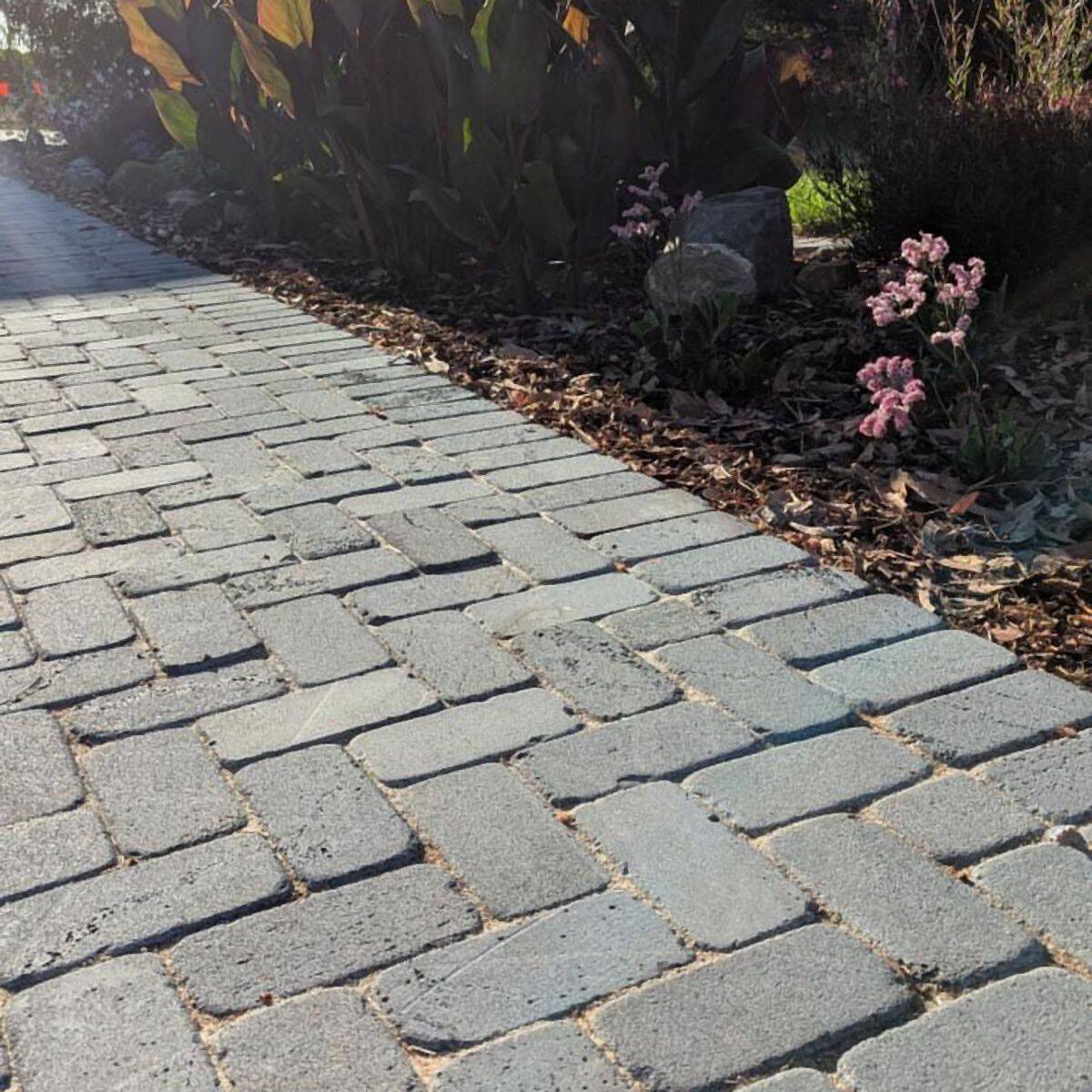 Driveway-Cobbles-driveway-paving-Our-Sanctum-Mustardscapes.jpg