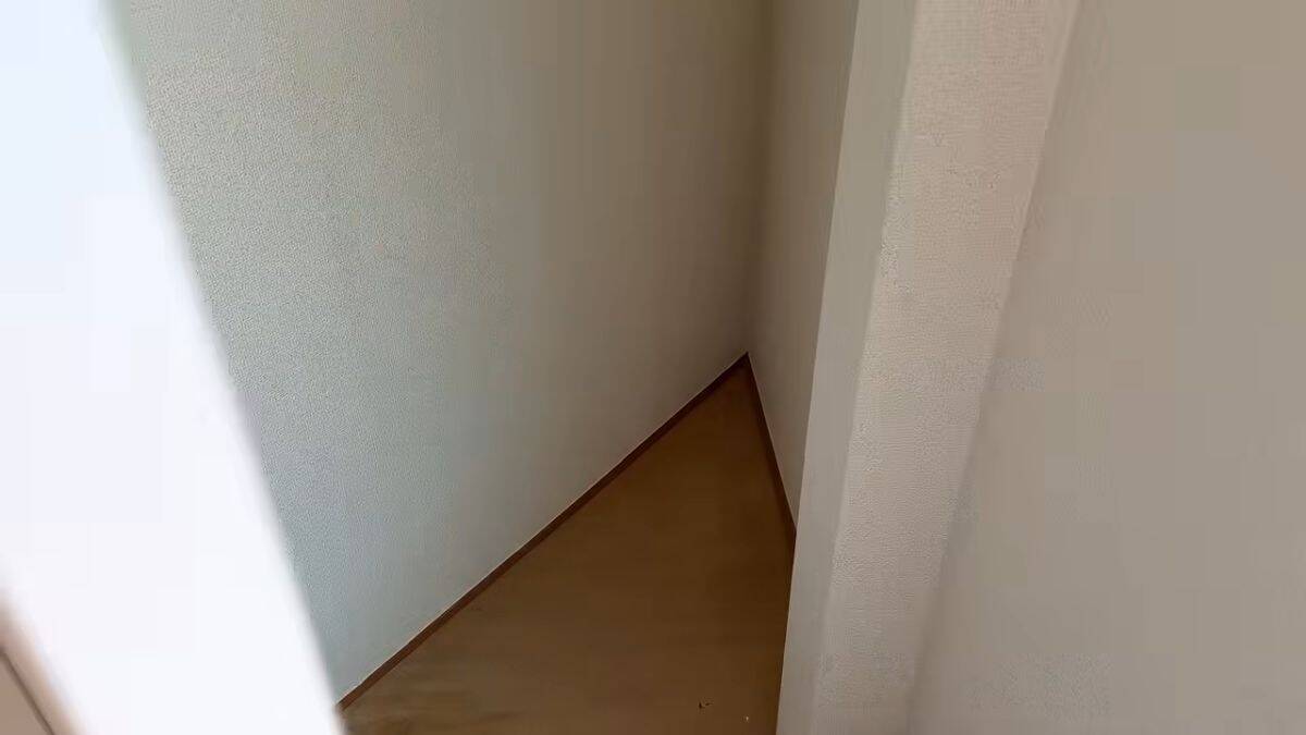 mali stan od 25 kvadrata sa savrsenim kupatilom 009.jpg