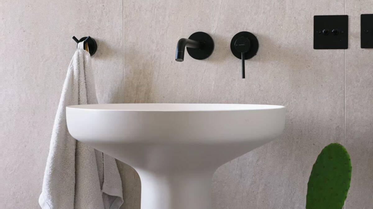 mali stan od 45 kvadrata puca od luksuza 033.jpg
