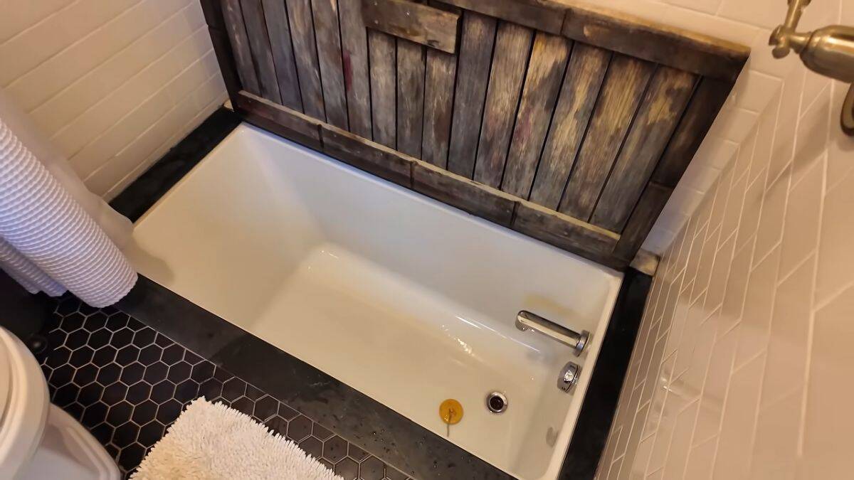 Mala kuća od oko 65 kvadrata napravljena od garaže 024.jpg
