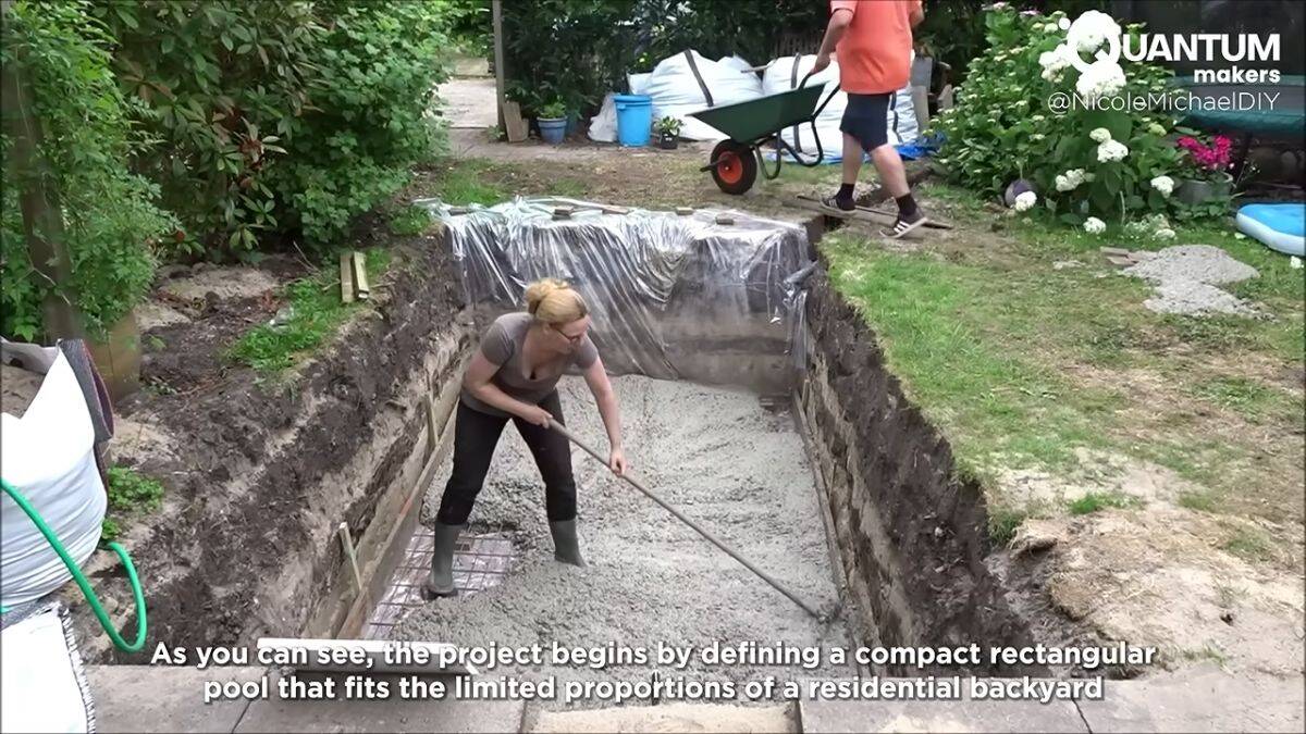 mama napravila sama bazen u dvoristu 006.jpg