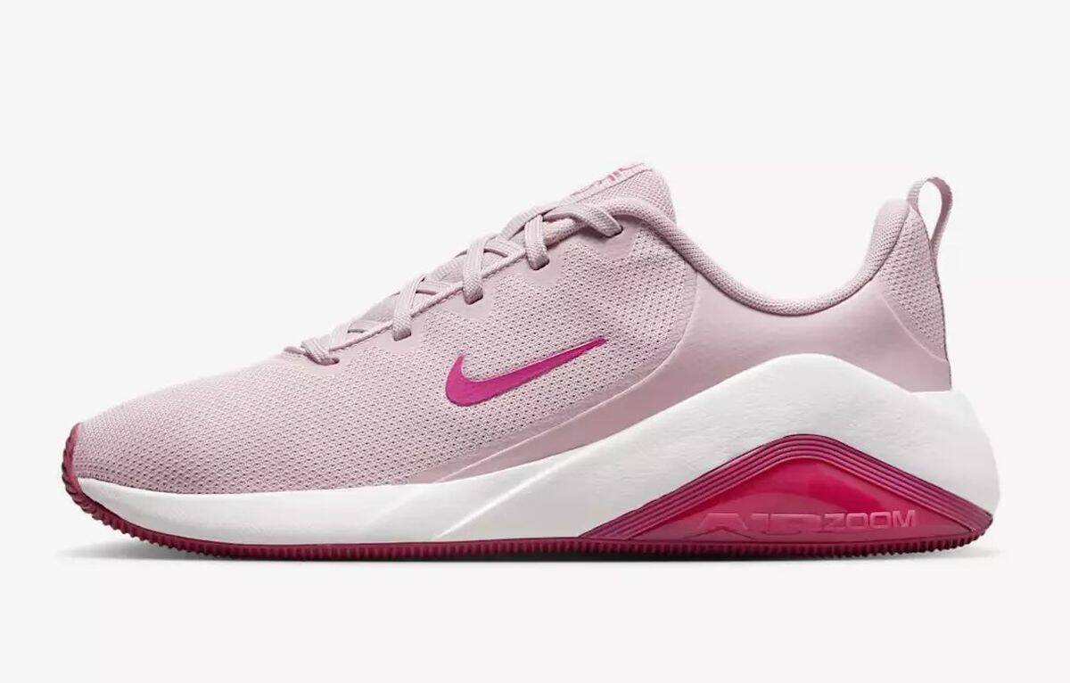 Nike Bella 7 patike.jpg
