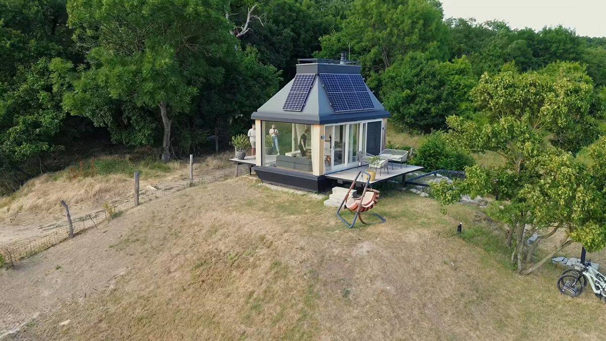 mala kuca od 20 kvadrata sa solarnim grejanjem 001.jpg