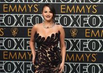 selena gomez 0837483768-min.jpg