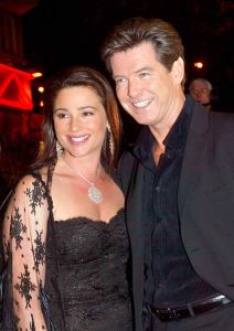 pirs brosnan i zena kili 0069525914-min.jpg