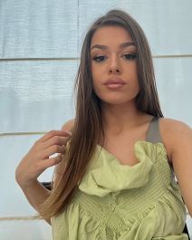 luna dedic 3-min.jpg