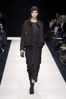 moderni sakoi i jakne armani 2025 07.jpg