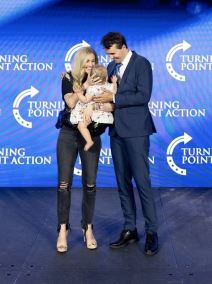 Čarli Kirk i Erika Lej Francve