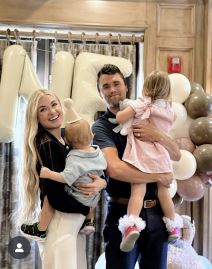 Čarli Kirk i Erika Lej Francve