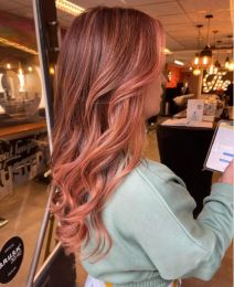Roze bakarna boja kose