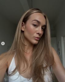 Tamniji med boja kose