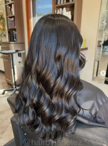 Saten crna boja kose