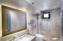 Ogledalo za veliko kupatilo