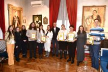 Svi dobitnici, žiri i osnivačica.jpg