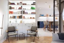 Stan na Zvezdari sa staklenim pregradnim zidovima