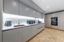 Kuhinjski ormarići bez ručki